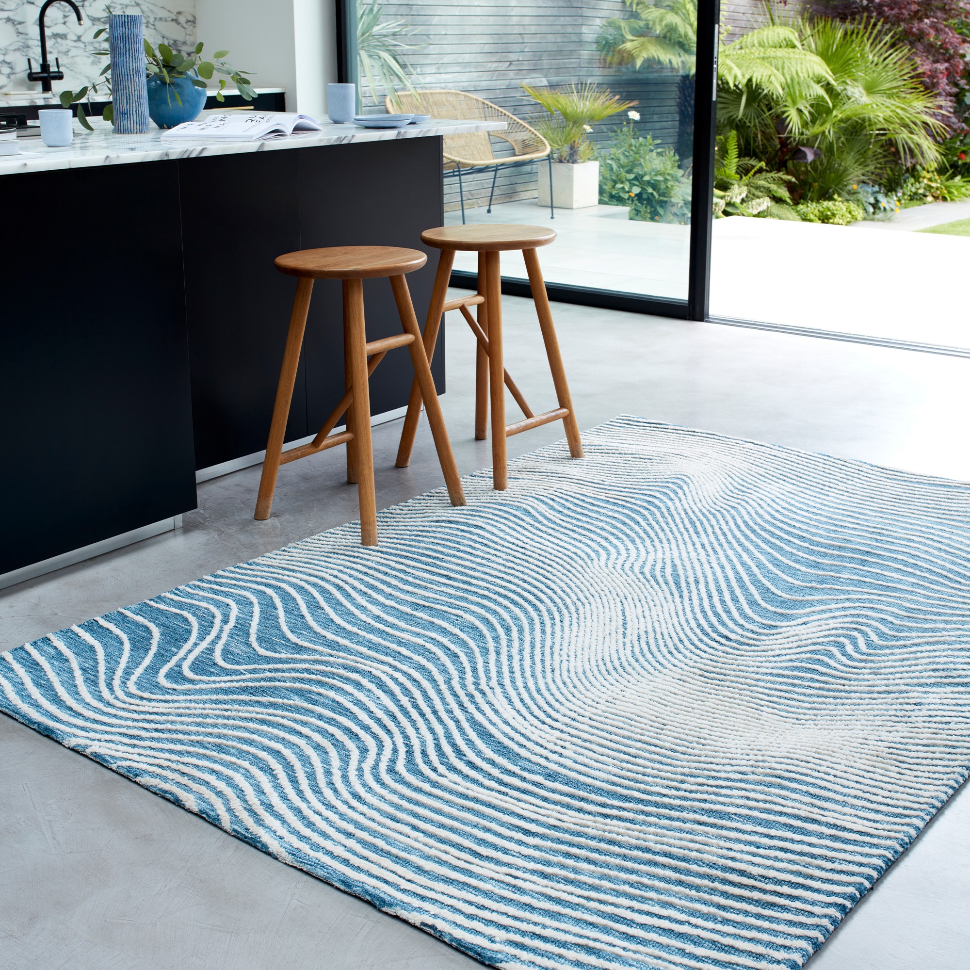 Mason Magnitude Modern Abstract Rugs In Blue